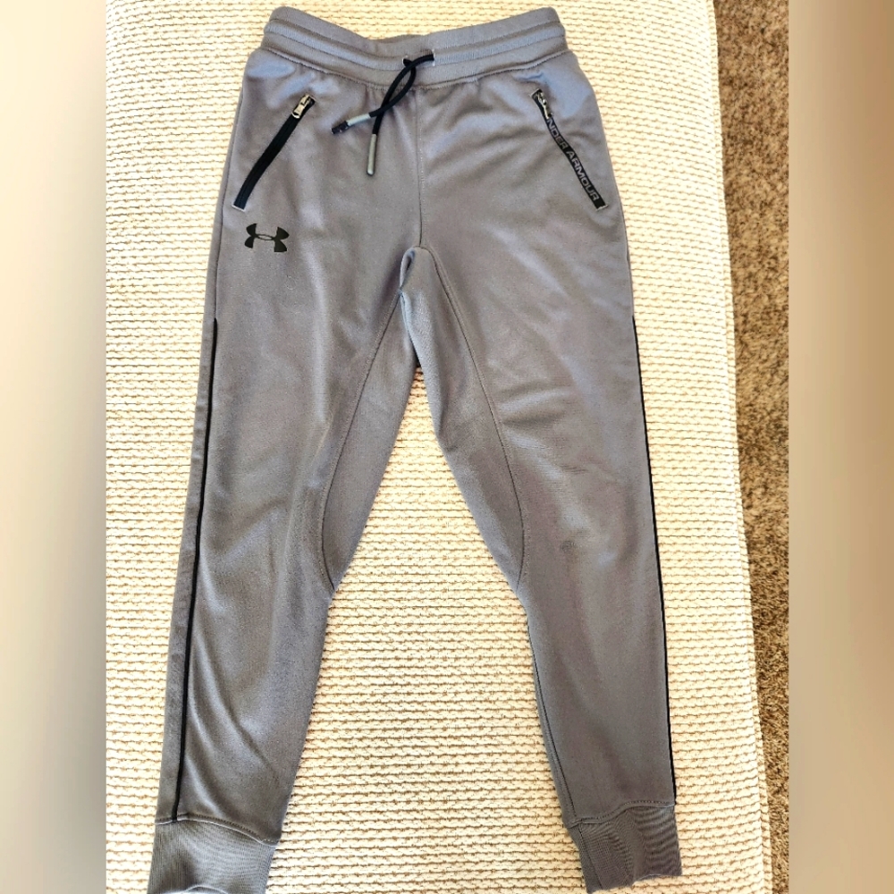 Under Armour joggers, Youth Small